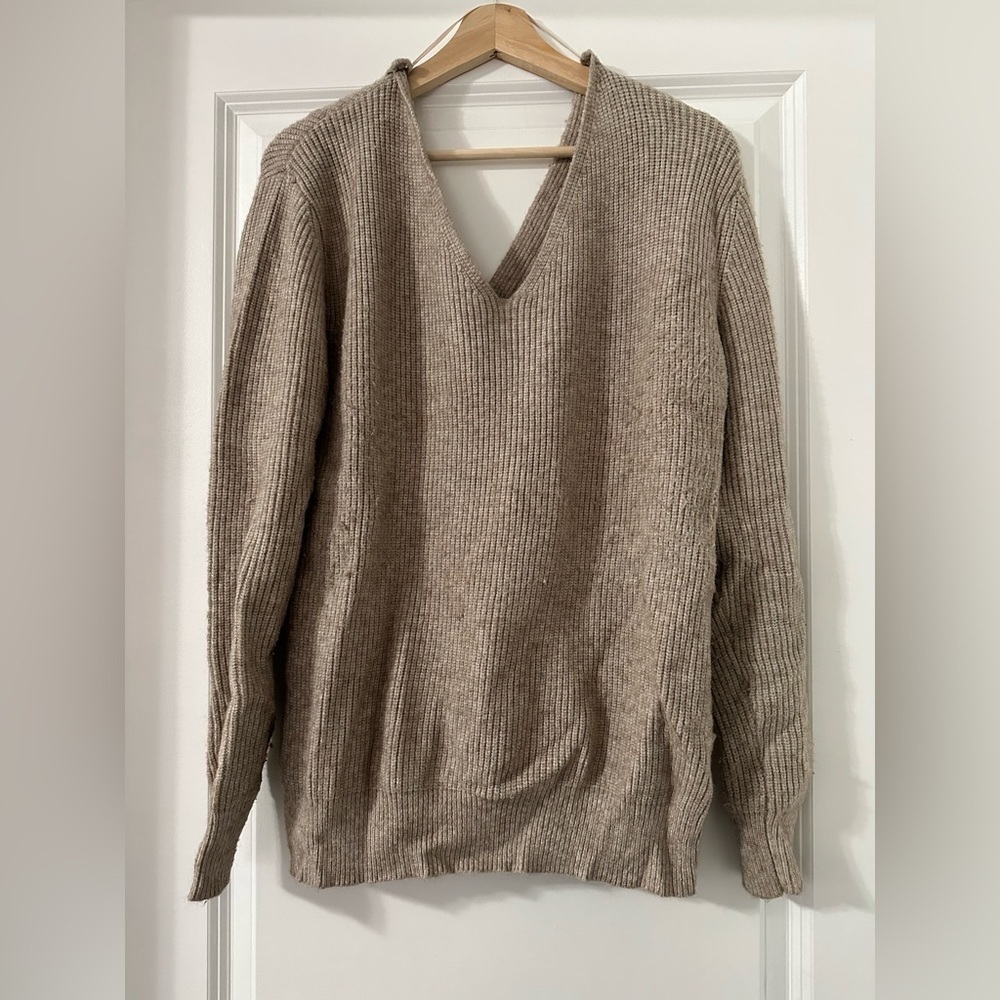 LOVE, FINN SWEATER KNIT TOP